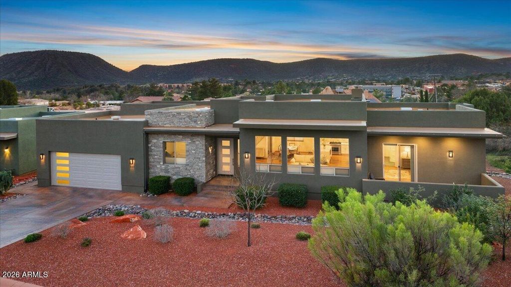 Image 2 of property listing at 385 SUNCLIFFE Drive, Sedona, AZ 86351