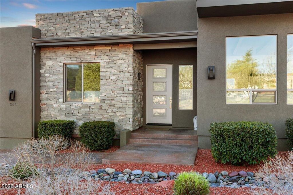 Image 3 of property listing at 385 SUNCLIFFE Drive, Sedona, AZ 86351