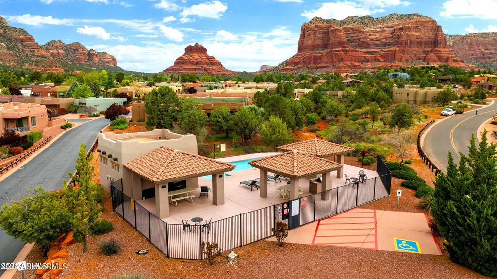 Image 36 of property listing at 385 SUNCLIFFE Drive, Sedona, AZ 86351
