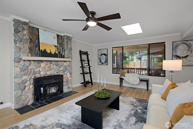 15442 SE 22nd Place, Bellevue, WA 98007