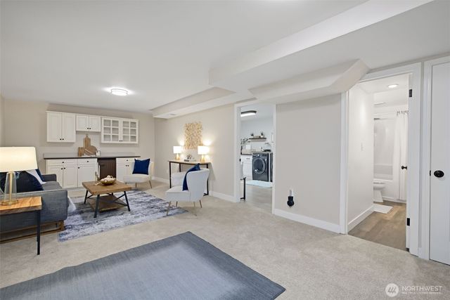 15442 SE 22nd Place, Bellevue, WA 98007