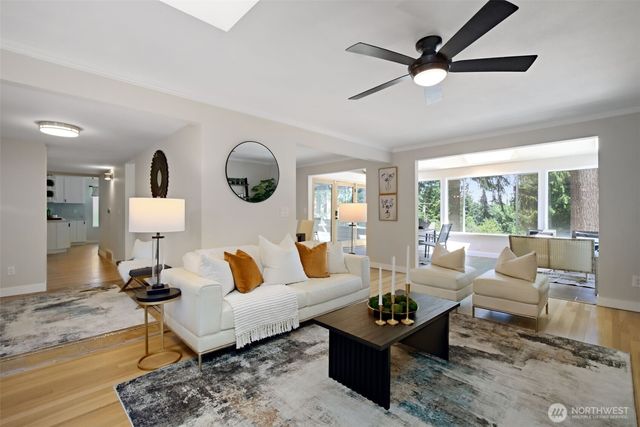 15442 SE 22nd Place, Bellevue, WA 98007
