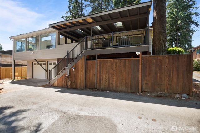 15442 SE 22nd Place, Bellevue, WA 98007