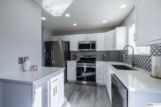 5463 S 194th Avenue, Omaha, NE 68135