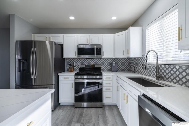 5463 S 194th Avenue, Omaha, NE 68135