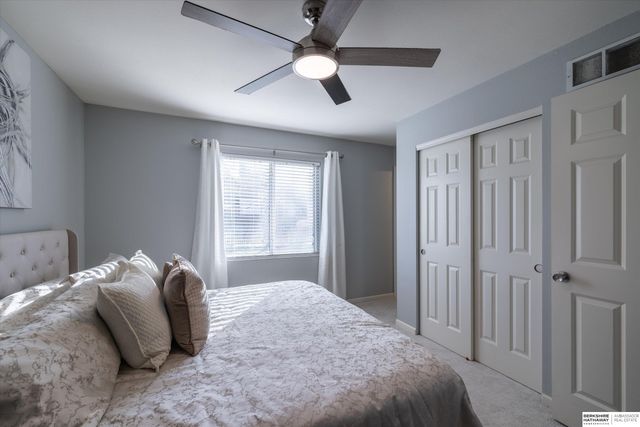 5463 S 194th Avenue, Omaha, NE 68135