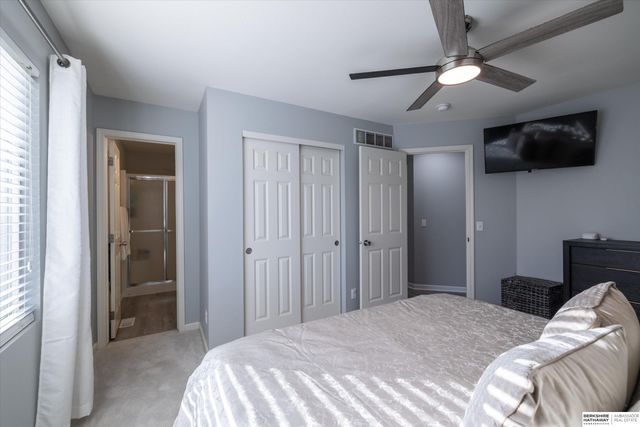 5463 S 194th Avenue, Omaha, NE 68135