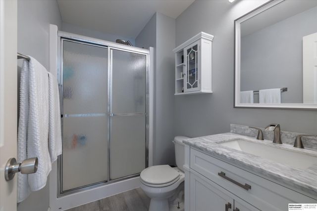 5463 S 194th Avenue, Omaha, NE 68135