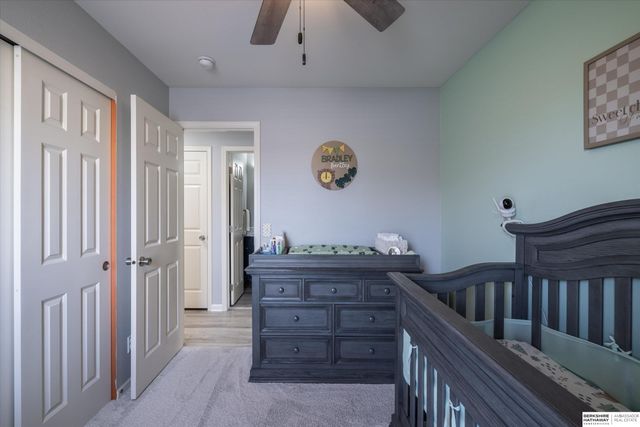 5463 S 194th Avenue, Omaha, NE 68135