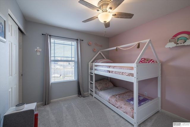 5463 S 194th Avenue, Omaha, NE 68135