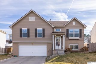 5463 S 194th Avenue, Omaha, NE 68135