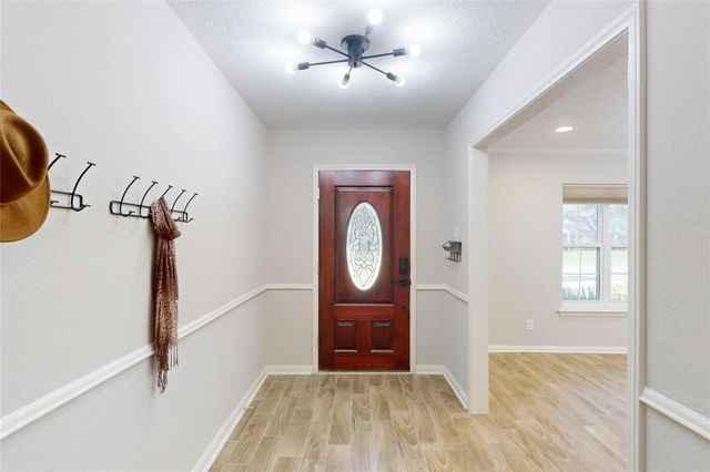 226 Driftwood Drive, Seabrook, TX 77586