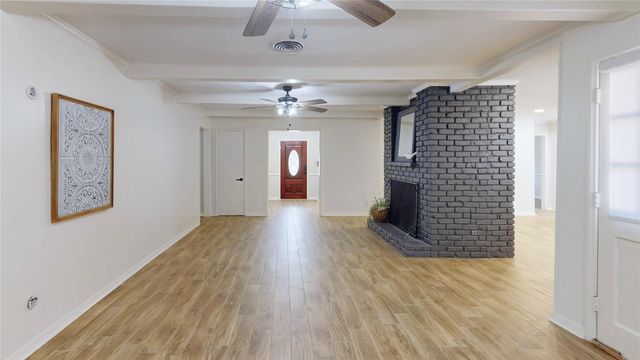 226 Driftwood Drive, Seabrook, TX 77586