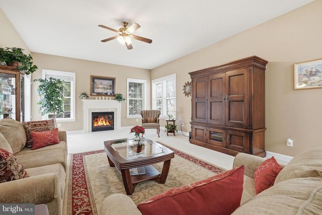 7820 ROSE GARDEN LN, Springfield, VA 22153