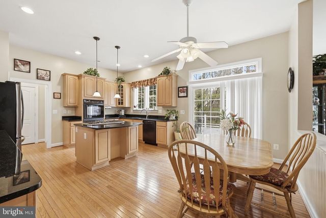 7820 ROSE GARDEN LN, Springfield, VA 22153