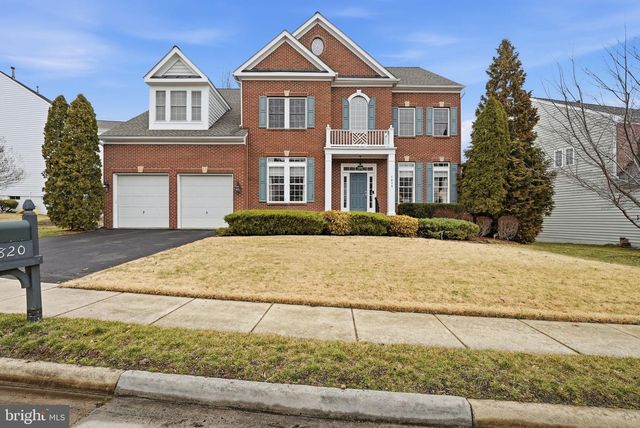 7820 ROSE GARDEN LN, Springfield, VA 22153