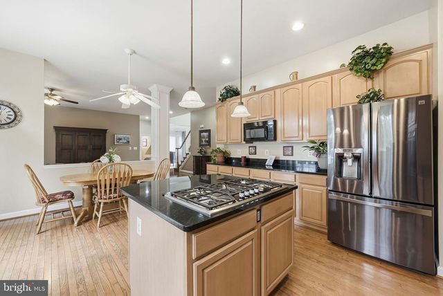 7820 ROSE GARDEN LN, Springfield, VA 22153