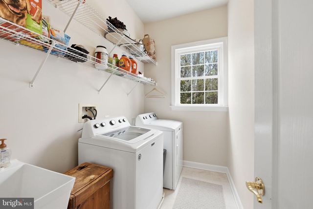 7820 ROSE GARDEN LN, Springfield, VA 22153