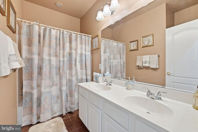 7820 ROSE GARDEN LN, Springfield, VA 22153