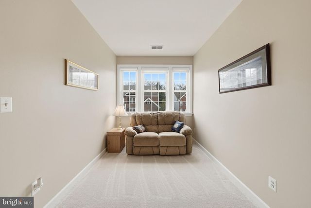 7820 ROSE GARDEN LN, Springfield, VA 22153