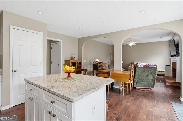 3649 Bancroft Main NW, Kennesaw, GA 30144