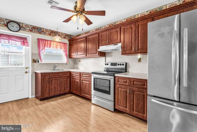 38 ROMAN ST, Toms River, NJ 08757