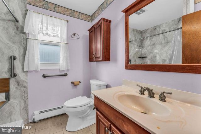 38 ROMAN ST, Toms River, NJ 08757