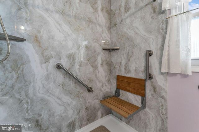 38 ROMAN ST, Toms River, NJ 08757