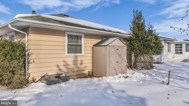 38 ROMAN ST, Toms River, NJ 08757