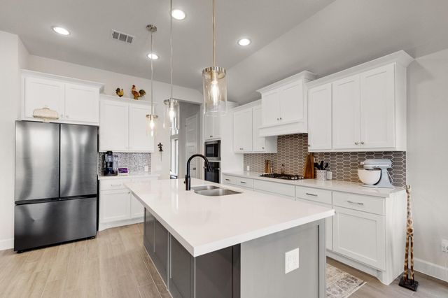 5610 Mona Lisa Court, Manvel, TX 77578