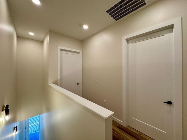 1800 S Holtzclaw Avenue 1857 Zeta Way, Chattanooga, TN 37404