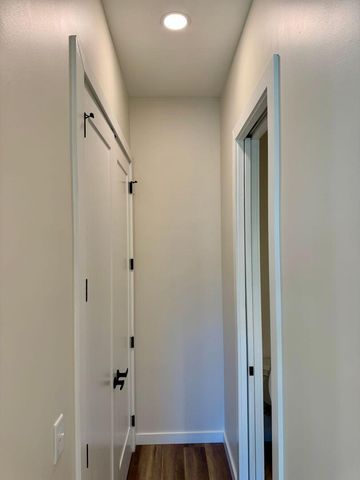 1800 S Holtzclaw Avenue 1857 Zeta Way, Chattanooga, TN 37404