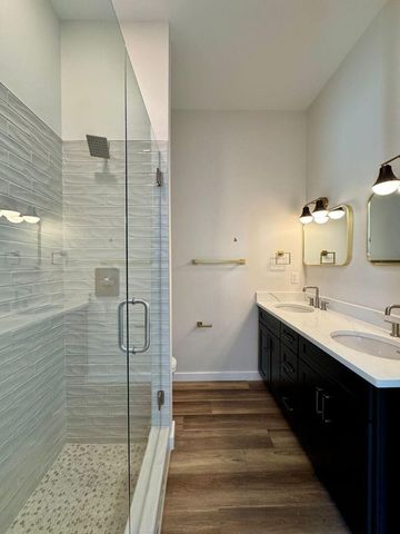 1800 S Holtzclaw Avenue 1857 Zeta Way, Chattanooga, TN 37404