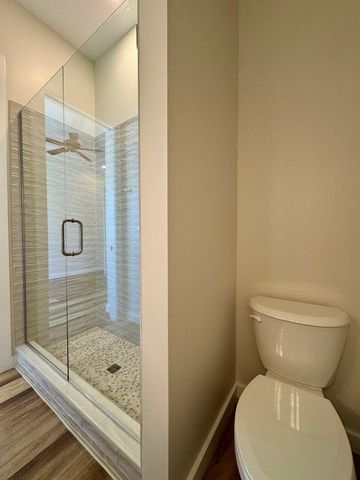 1800 S Holtzclaw Avenue 1857 Zeta Way, Chattanooga, TN 37404