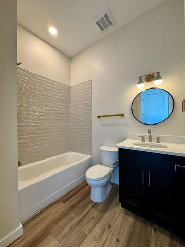 1800 S Holtzclaw Avenue 1857 Zeta Way, Chattanooga, TN 37404