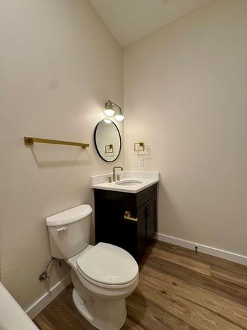 1800 S Holtzclaw Avenue 1857 Zeta Way, Chattanooga, TN 37404