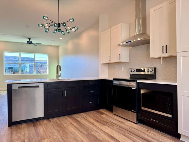 1800 S Holtzclaw Avenue 1857 Zeta Way, Chattanooga, TN 37404