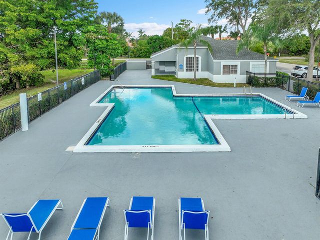 1139 Lake Terry Drive A, West Palm Beach, FL 33411