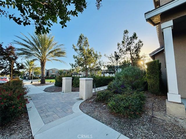 5863 Ginger Drive, Eastvale, CA 92880
