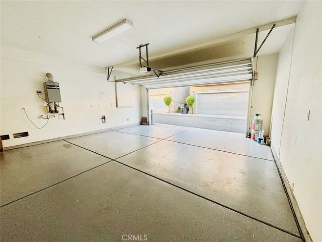 5863 Ginger Drive, Eastvale, CA 92880