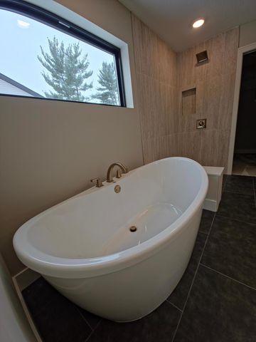 3611 Edgerton Street, Vadnais Heights, MN 55127