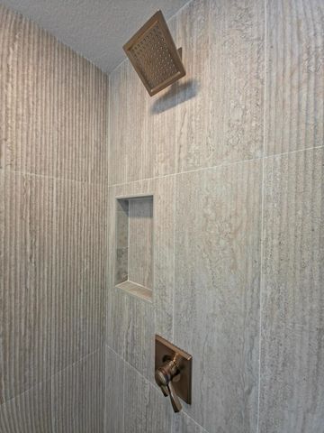 3611 Edgerton Street, Vadnais Heights, MN 55127