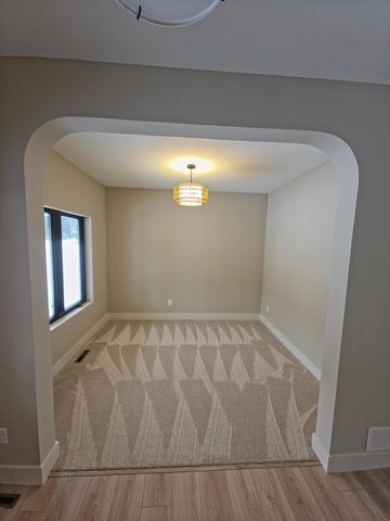 3611 Edgerton Street, Vadnais Heights, MN 55127