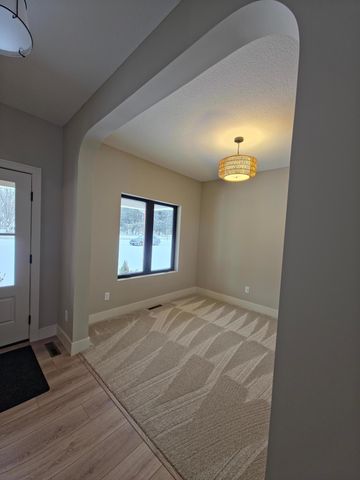 3611 Edgerton Street, Vadnais Heights, MN 55127