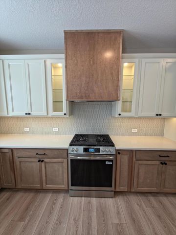 3611 Edgerton Street, Vadnais Heights, MN 55127