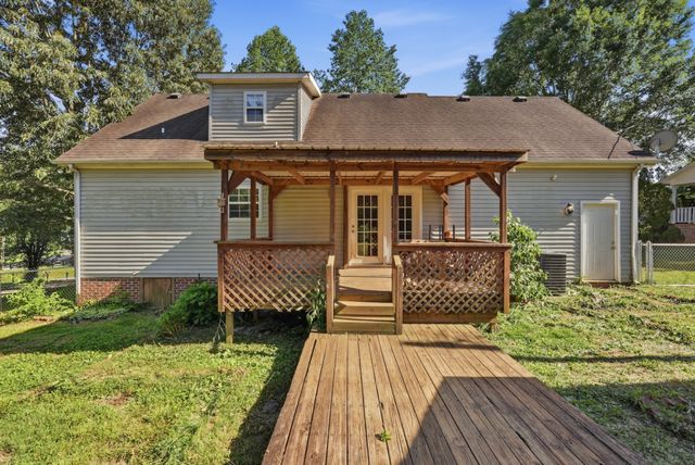 4877 Swafford Rd, Cookeville, TN 38501