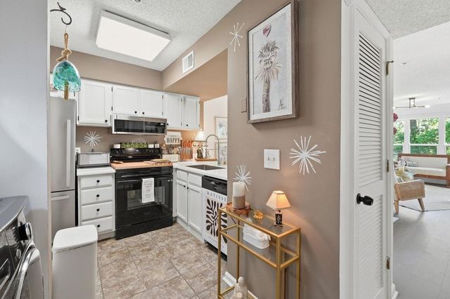4601 Greenbriar Dr Unit 205, Little River, SC 29566