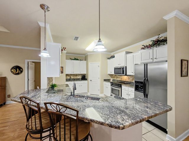 602 Frankfort Dr., Dothan, AL 36305