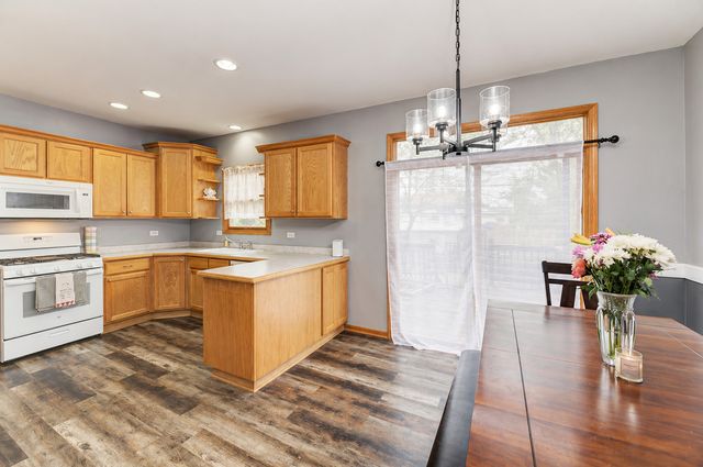 8810 W 84TH Place D, Justice, IL 60458
