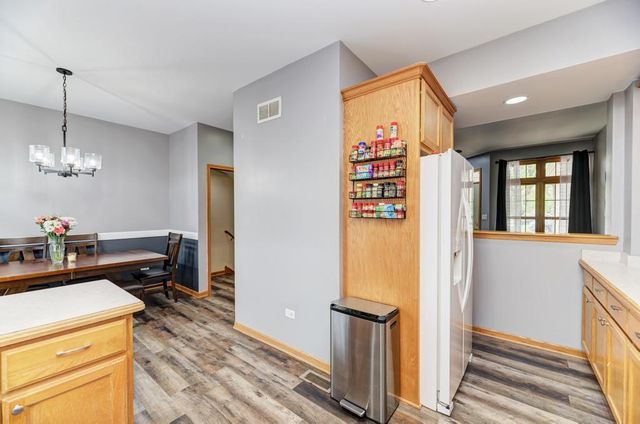 8810 W 84TH Place D, Justice, IL 60458